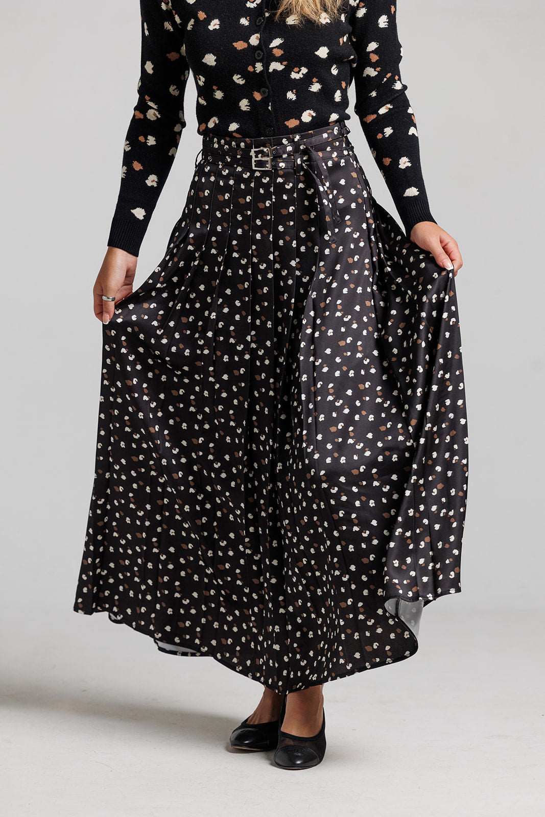Printed Pleated Skirt - Black