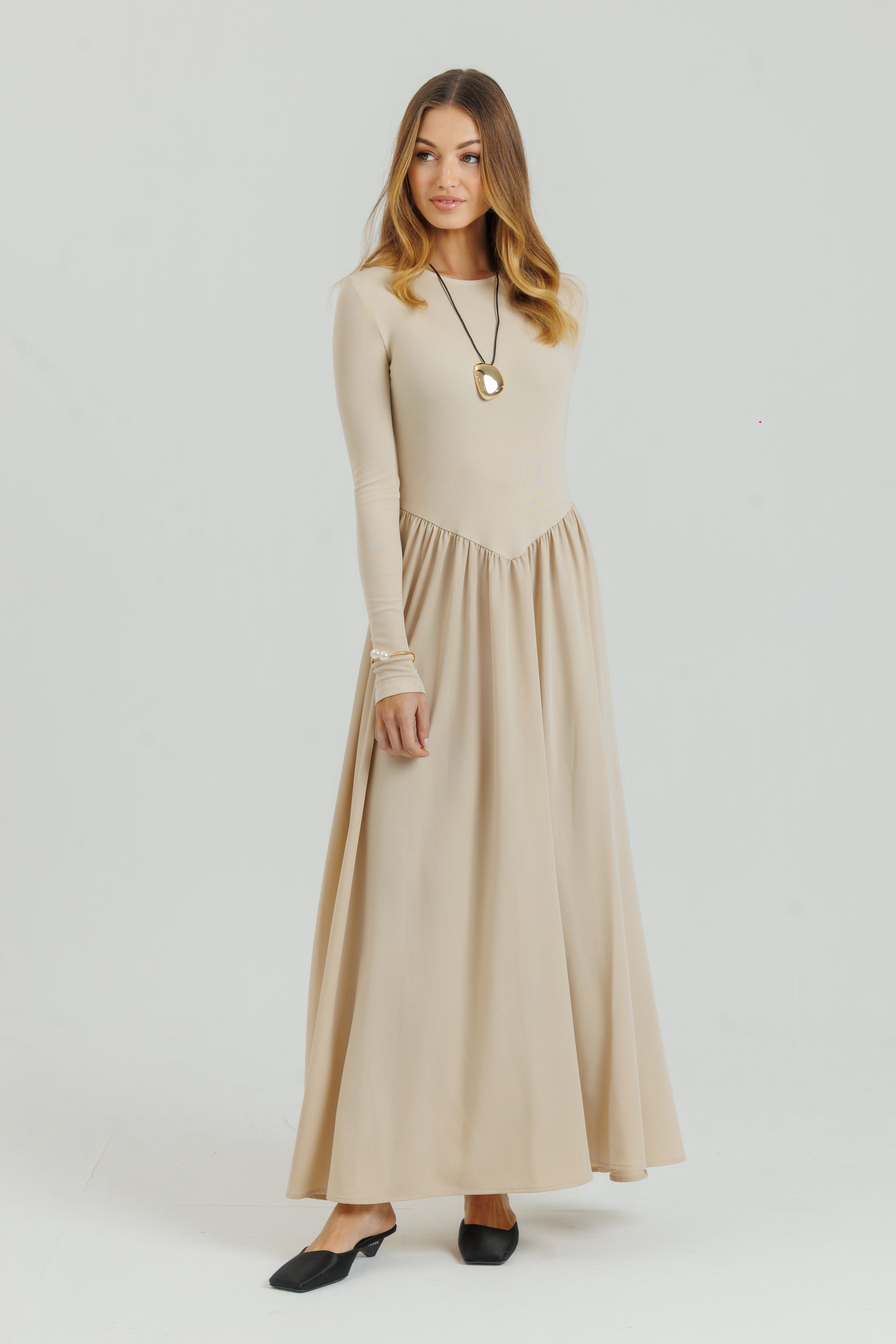 V maxi Dress Cream M